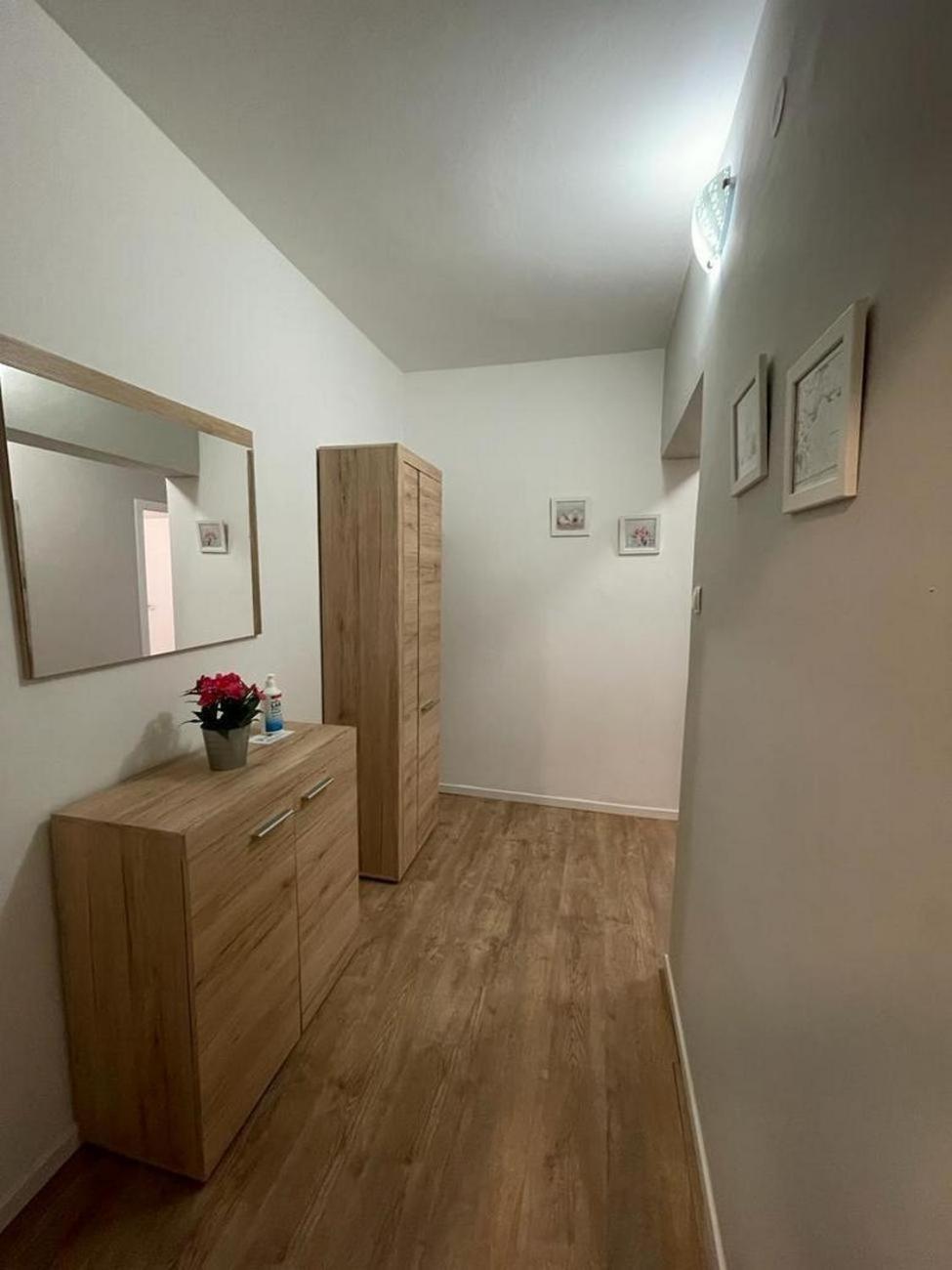 Family Friendly With A Swimming Pool Povljana, Pag - 244 Appartamento