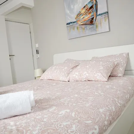 Family Friendly Apartments With A Swimming Pool Povljana, Pag - 244 Exterior photo