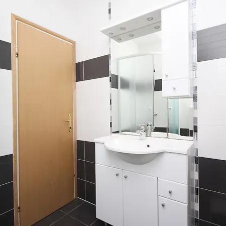 Family Friendly Apartments With A Swimming Pool Povljana, Pag - 244 Room photo