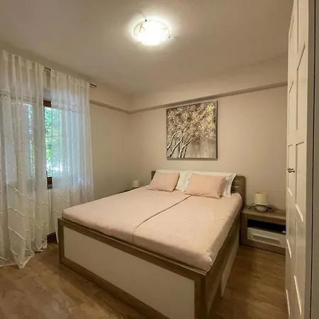 Family Friendly Apartments With A Swimming Pool Povljana, Pag - 244 Exterior photo