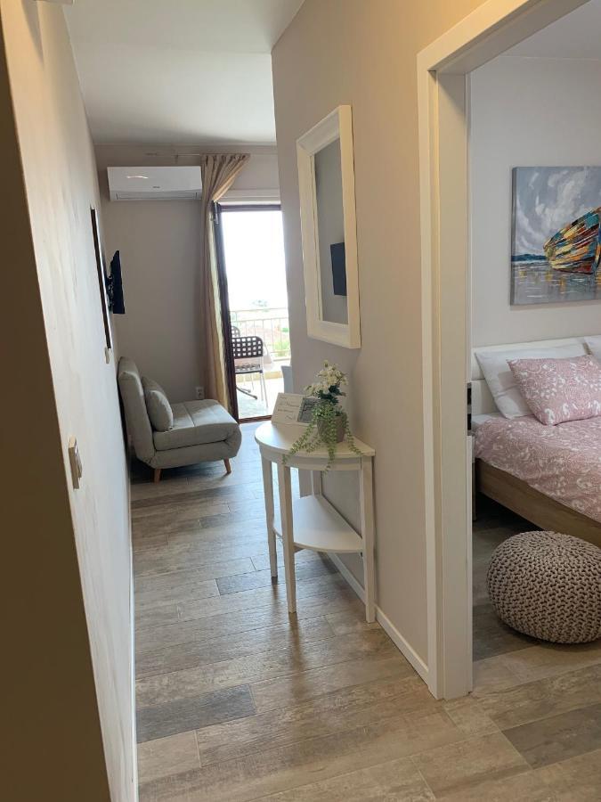 Family Friendly Apartments With A Swimming Pool Povljana, Pag - 244 Apartment