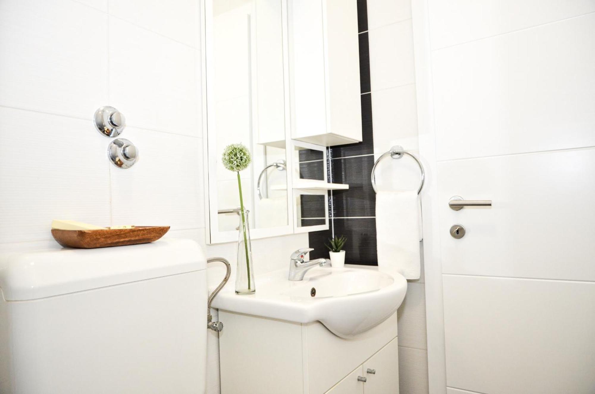 Apartment Family Friendly Apartments With A Swimming Pool Povljana, Pag - 244 *