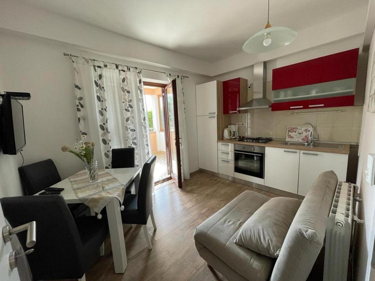 Family Friendly Apartments With A Swimming Pool Povljana, Pag - 244 Apartment Povljana