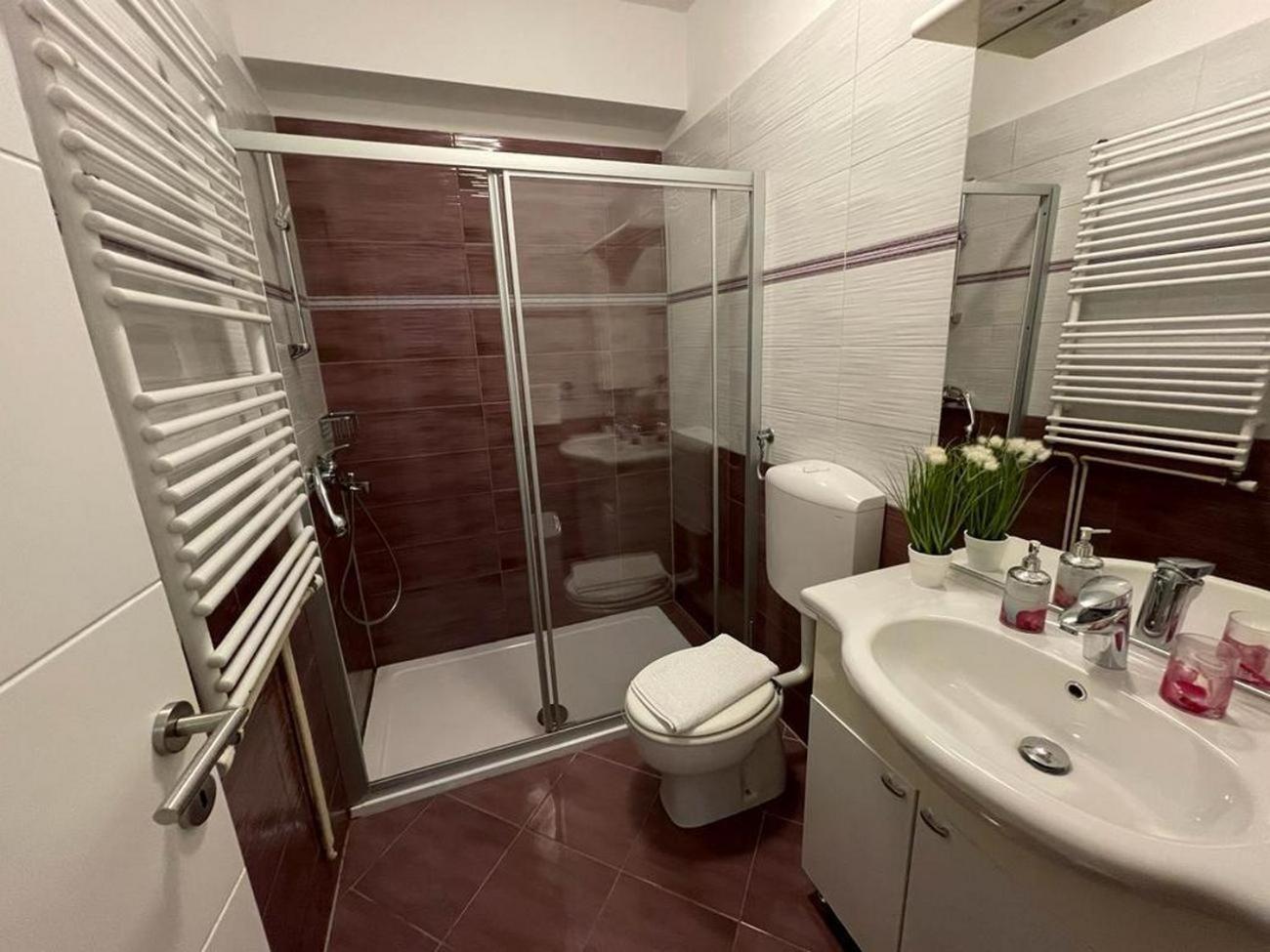 Family Friendly Apartments With A Swimming Pool Povljana, Pag - 244 Povljana